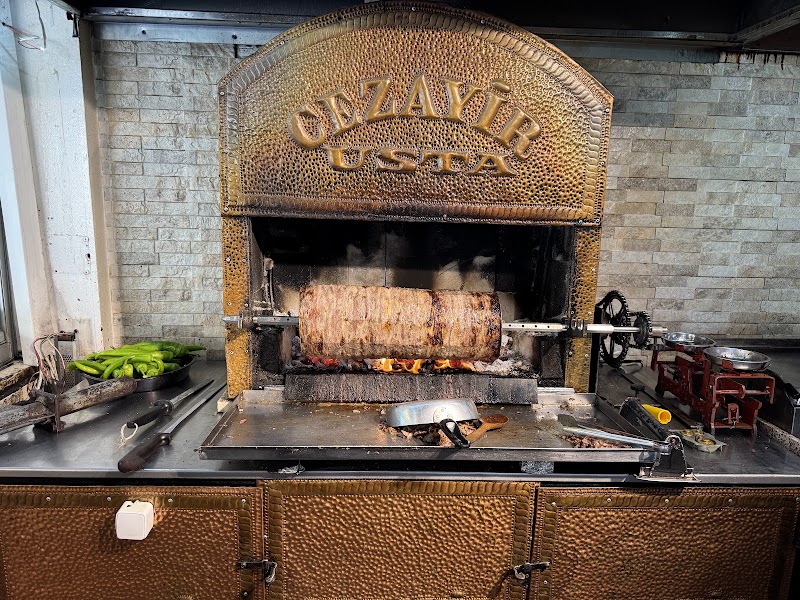 Meşhur Dönerci Cezayir Usta restoran fotoğrafı