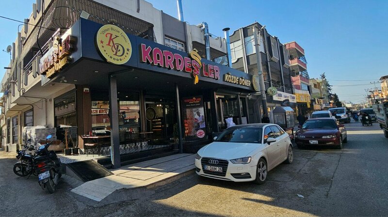 Kardeşler Közde Döner restoran fotoğrafı