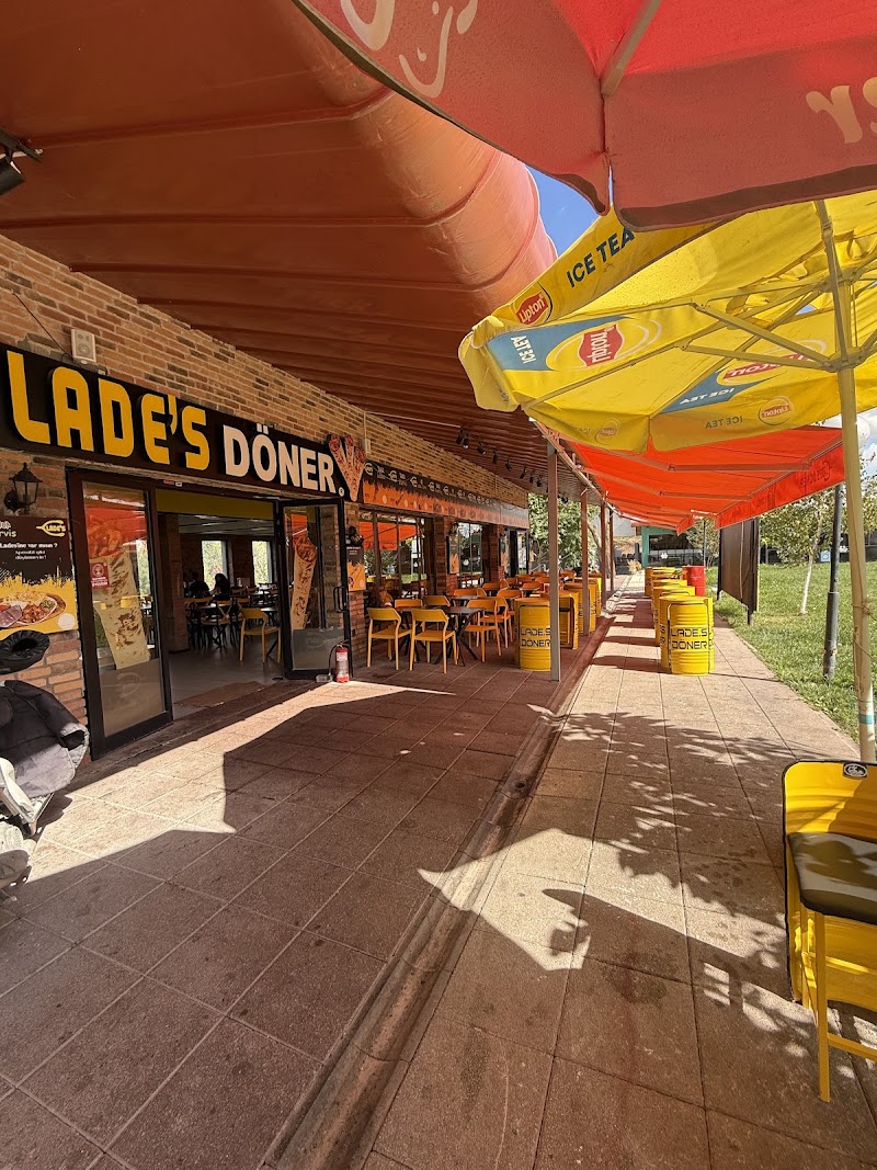 Lades döner restoran fotoğrafı