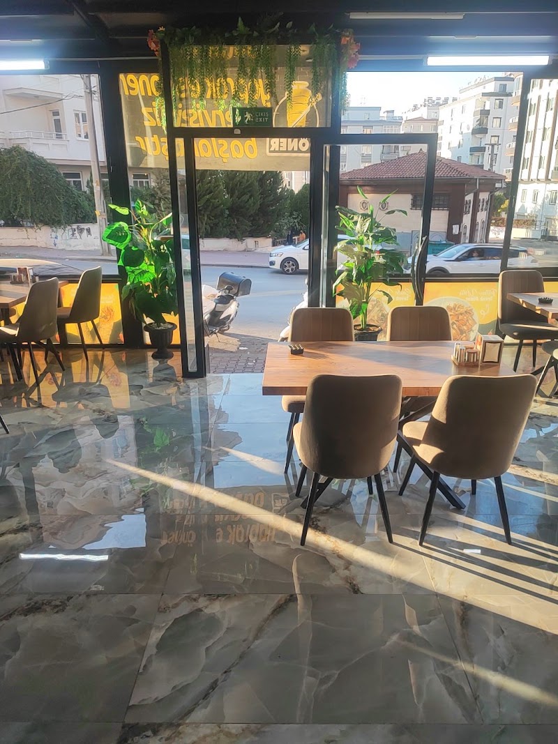 ZOM DÖNER restoran fotoğrafı